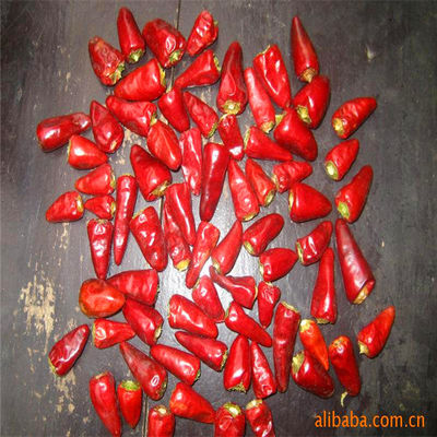 Articoli aromatici di colore rosso