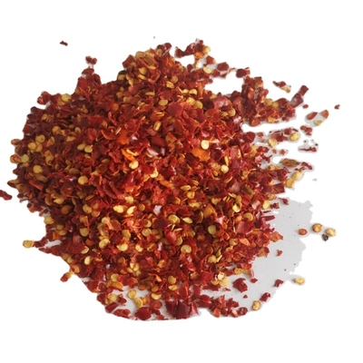 5 - 8 peperoncini tritati a maglia con elevato contenuto nutrizionale di vitamina C
