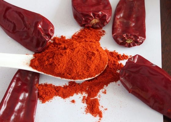 Peperoncini rossi rossi secchi delicati pungenti puri piccanti medi del peperoncino rosso 100% di Yidu